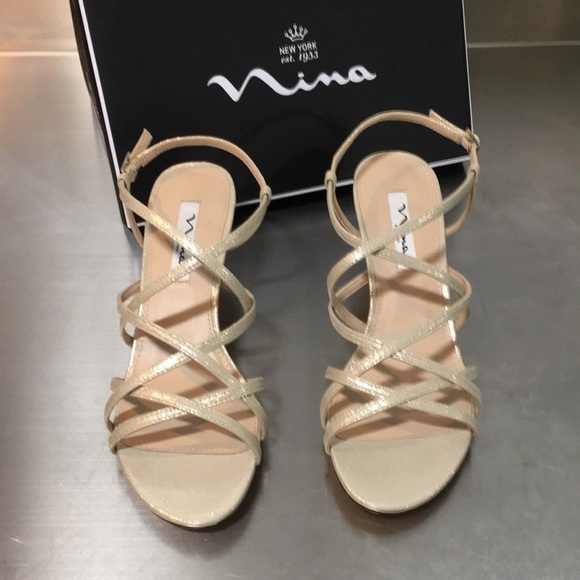 New WB Woman’s Nina of New York Neptune-W High Heel Sandal Shoe - Picture 2 of 5